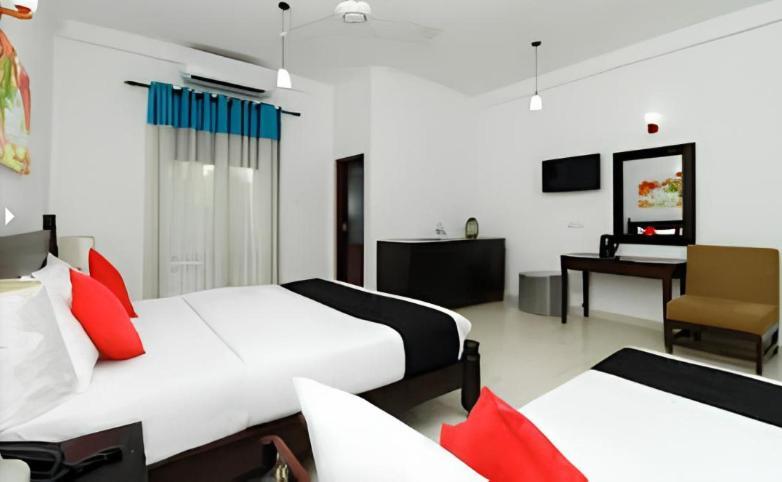 Blue Spring Hotel Wadduwa Eksteriør bilde